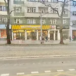 Hotel Apartment In Square Praha 2